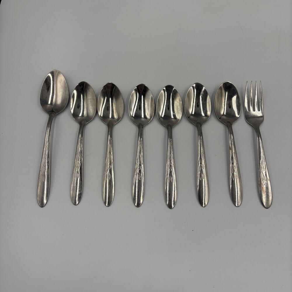 Vintage Walco Utica Stainless Flatware Floral Pattern Lot 8 Spoons Fork